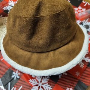 Isotoner Brown and White Fleece Hat